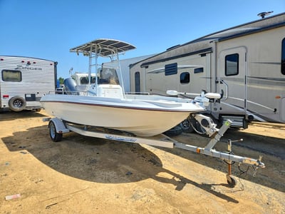 TRBS124***** 2002 Triumph 190 Bay