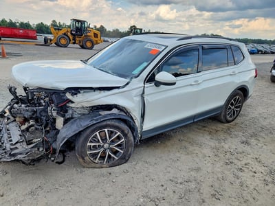 3VV3B7AX1MM****** 2021 Volkswagen Tiguan