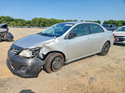 JTDBU4EE2DJ****** 2013 Toyota Corolla