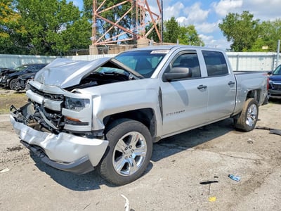 3GCUKPEC1JG****** 2018 Chevrolet Silverado