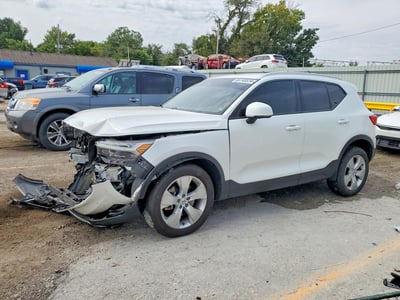 YV4AC2HKXN2****** 2022 Volvo XC40