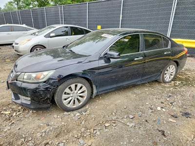 1HGCR2F82DA****** 2013 Honda Accord