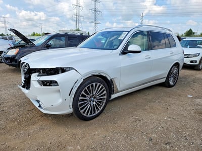 2023 BMW X7