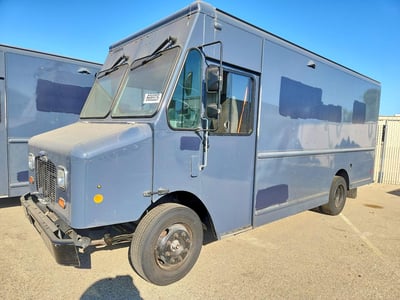 4UZAC2EA6LC****** 2020 Freightliner MT 45G Front Gasoline Engine Walk In Van Chassis