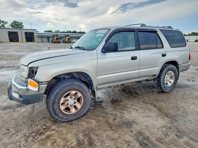 JT3GM84R0Y0****** 2000 Toyota 4Runner