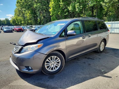 5TDYK3DC6ES****** 2014 Toyota Sienna
