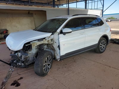 3VV2B7AXXKM****** 2019 Volkswagen Tiguan