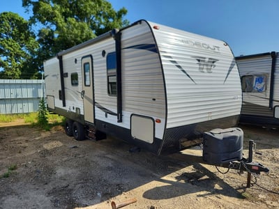 4YDT24229J7****** 2018 Keystone Hornet