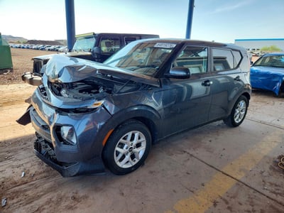 KNDJ23AU3L7****** 2020 Kia Soul