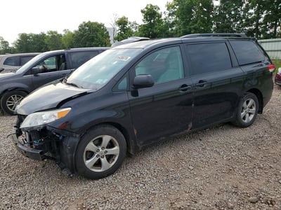 5TDKK3DC1BS****** 2011 Toyota Sienna