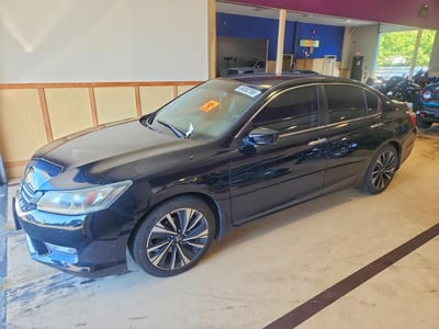 1HGCR2F52FA****** 2015 Honda Accord