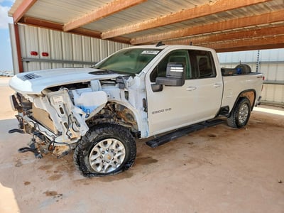 1GC5YNE71NF****** 2022 Chevrolet Silverado