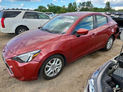 3MYDLBYV6HY****** 2017 Toyota Yaris