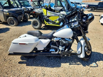 1HD1KRC1XHB****** 2017 Harley-Davidson FLHXS
