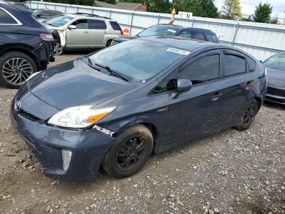 JTDKN3DU8F0****** 2015 Toyota Prius