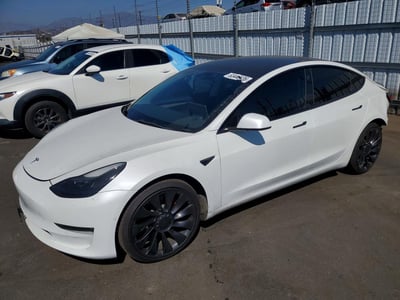 5YJ3E1EC1NF****** 2022 Tesla Model 3