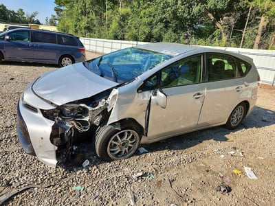 JTDZN3EU4HJ****** 2017 Toyota Prius V