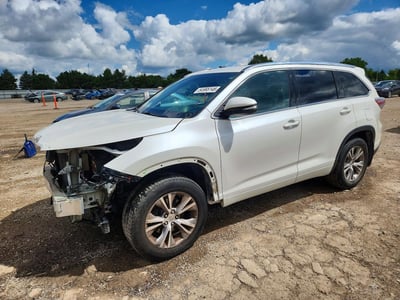 5TDJKRFH0FS****** 2015 Toyota Highlander