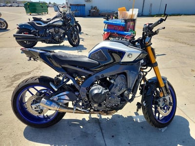JYARN95Y6SA****** 2025 Yamaha MT-09