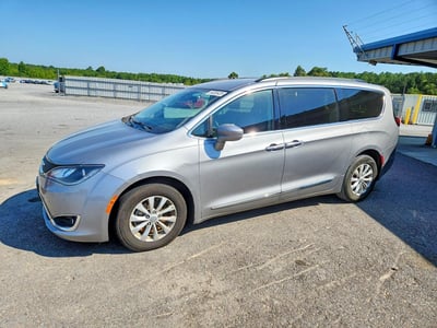 2C4RC1BG3HR****** 2017 Chrysler Pacifica