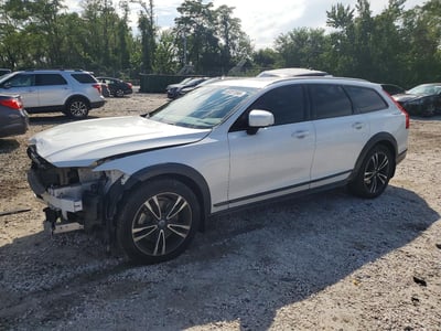 YV4102NKXJ1****** 2018 Volvo V90