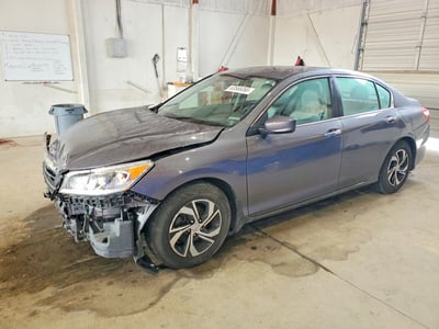 1HGCR2F3XGA****** 2016 Honda Accord
