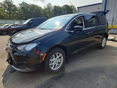 2023 Chrysler Voyager