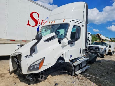 3AKBHSDV7RS****** 2024 Freightliner Cascadia 116