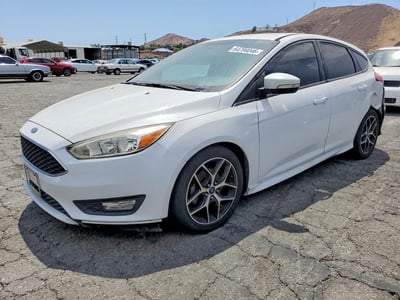 1FADP3K26FL****** 2015 Ford Focus