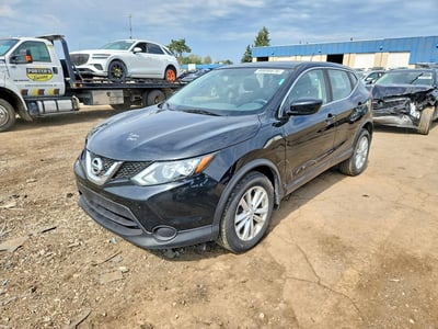 JN1BJ1CR4JW****** 2018 Nissan Rogue Sport