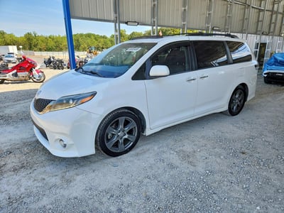 5TDXZ3DC3HS****** 2017 Toyota Sienna