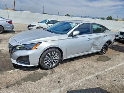 2025 Nissan Altima