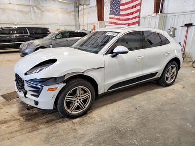 WP1AB2A58GL****** 2016 Porsche Macan