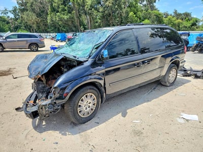 2C8GP44R95R****** 2005 Chrysler Town & Country
