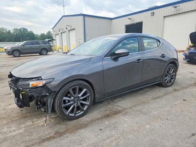 JM1BPAKL0M1****** 2021 Mazda 3
