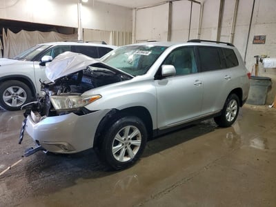 5TDBK3EH9CS****** 2012 Toyota Highlander