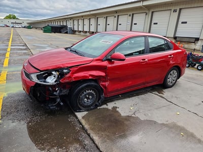 3KPA24AB6KE****** 2019 Kia Rio