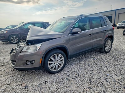 WVGBV7AX7AW****** 2010 Volkswagen Tiguan