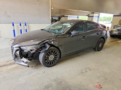 3MZBN1V31JM****** 2018 Mazda 3