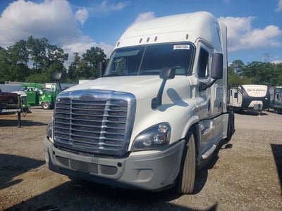 1FUJGLDR1KL****** 2019 Freightliner Cascadia