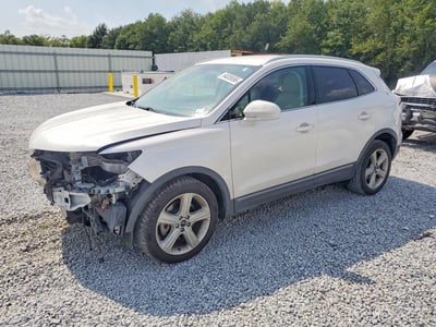 5LMCJ1C93JU****** 2018 Lincoln MKC