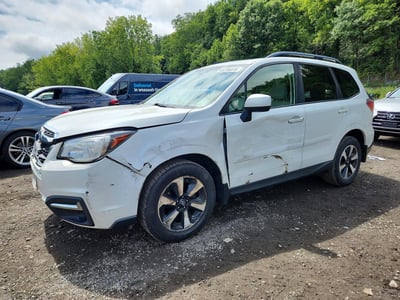 JF2SJAGC9JH****** 2018 Subaru Forester