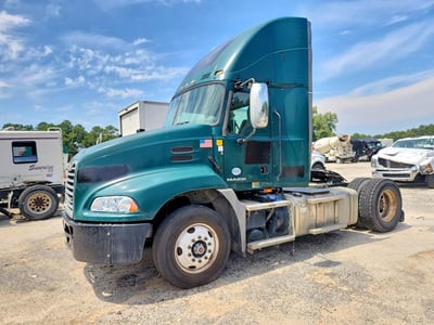 1M1AW01X8GM****** 2016 Mack CXU (pinnacle)