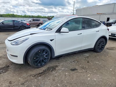5YJYGDEE2MF****** 2021 Tesla Model Y