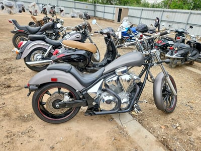 JH2SC6154AK****** 2010 Honda Vt1300cx