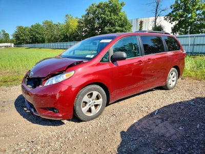 5TDKK3DC5GS****** 2016 Toyota Sienna