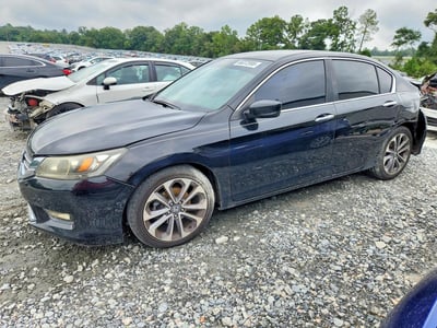1HGCR2F54FA****** 2015 Honda Accord