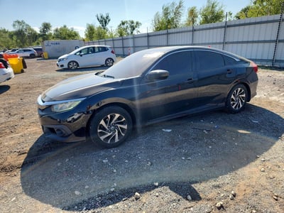 2HGFC2F88JH****** 2018 Honda Civic