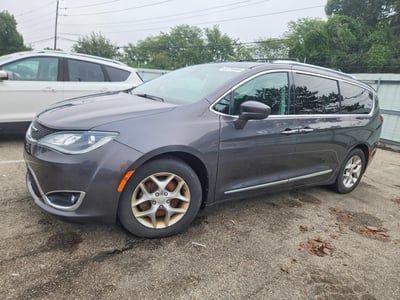 2C4RC1EG4JR****** 2018 Chrysler Pacifica