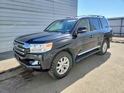 JTMCY7AJ8H4****** 2017 Toyota Land Cruiser